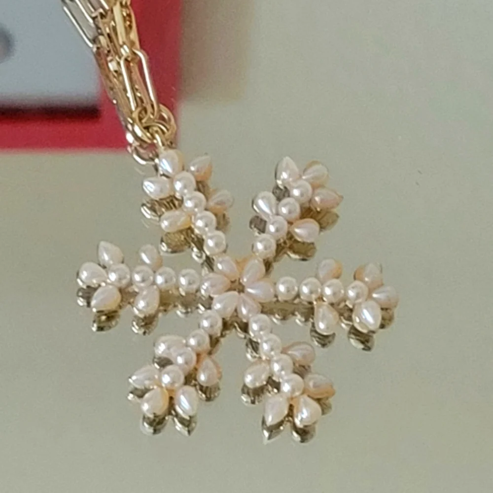 NWOT Sugarfix by Baublebar Snowflake Necklace - Picture 5 of 7